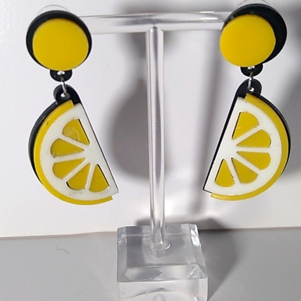 Fashion earrings